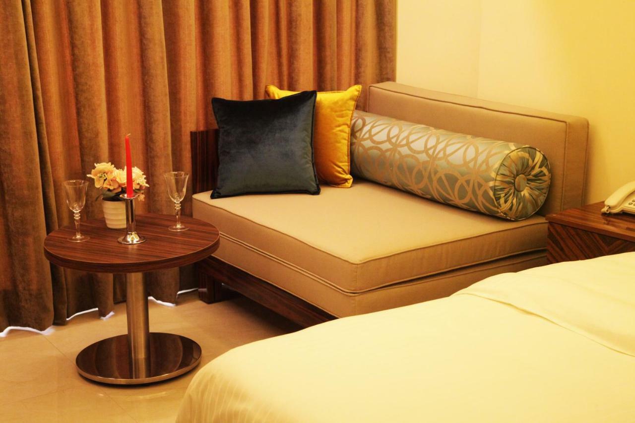 Grand Concerto Hotel Бейрут Екстериор снимка