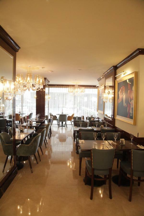 Grand Concerto Hotel Бейрут Екстериор снимка